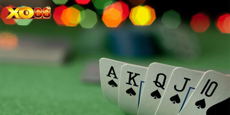 Poker 5 lá khó chơi không?